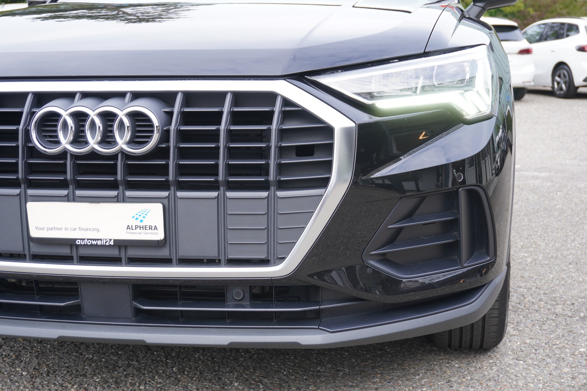 AUDI Q3 35 TFSI Attraction S-tronic-image-41