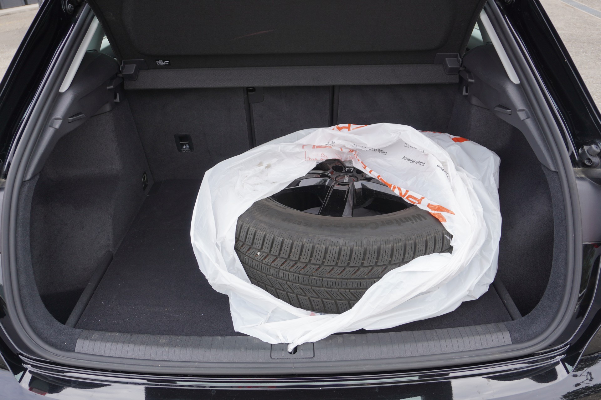 AUDI Q3 35 TFSI Attraction S-tronic-image-9