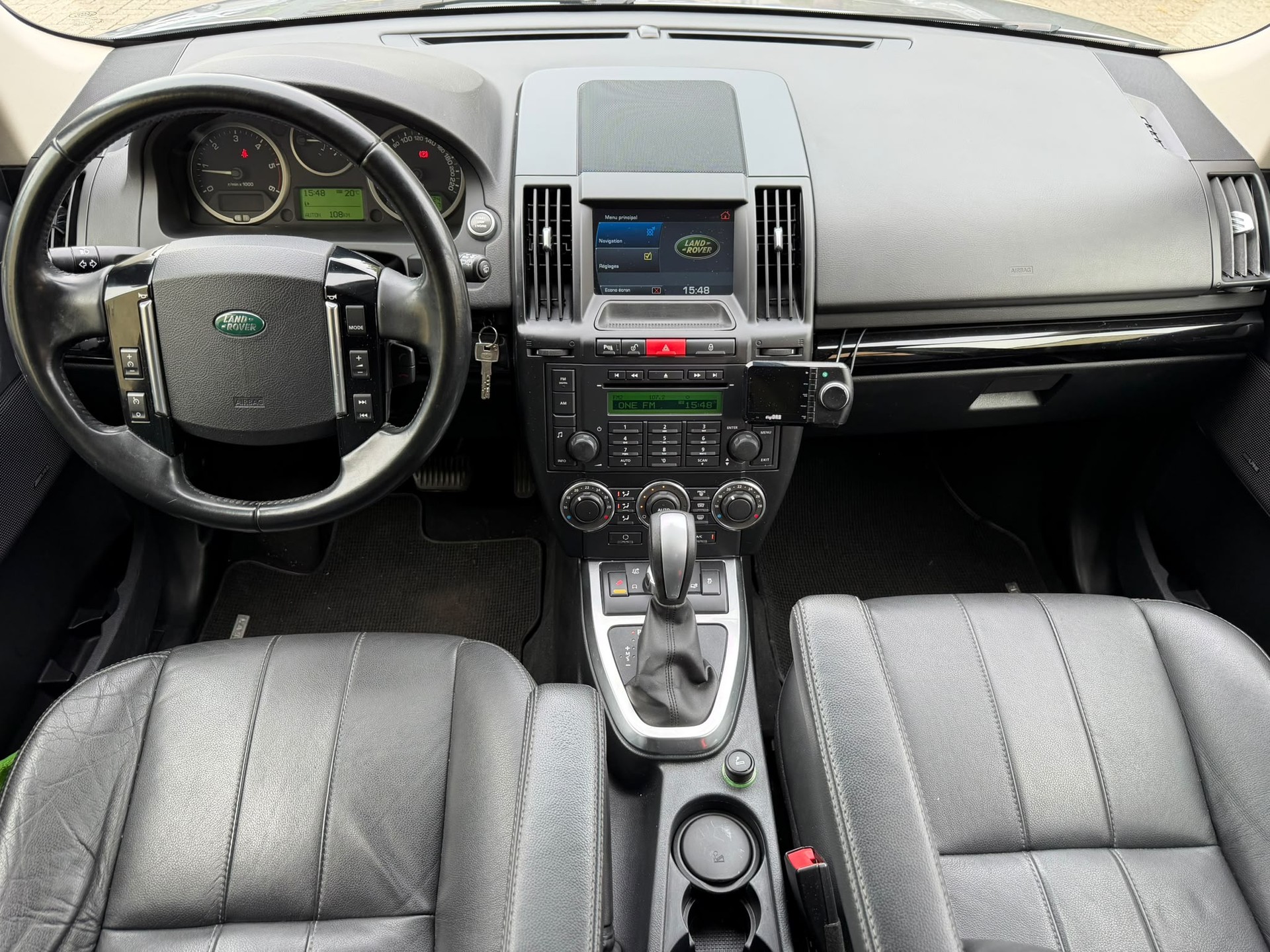 LAND ROVER Freelander 2.2 SD4 HSE Automatic-image-11