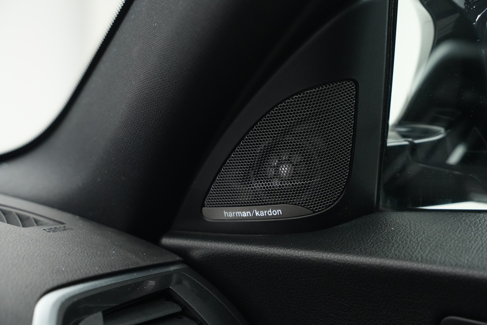 BMW M2 Competition Drivelogic *CH-Fahrzeug* *Carbon* *Harman/Kardon*-image-27