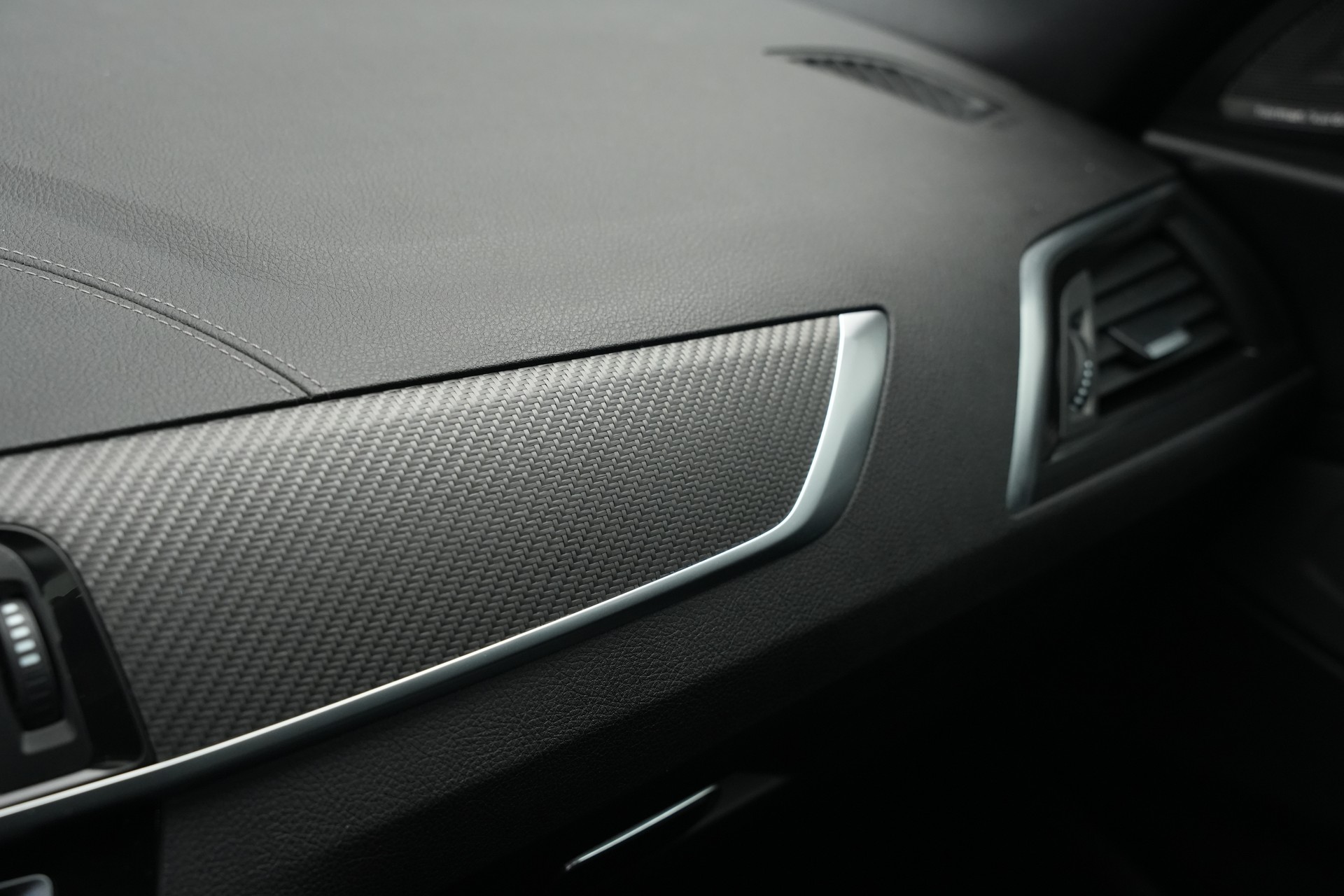 BMW M2 Competition Drivelogic *CH-Fahrzeug* *Carbon* *Harman/Kardon*-image-26