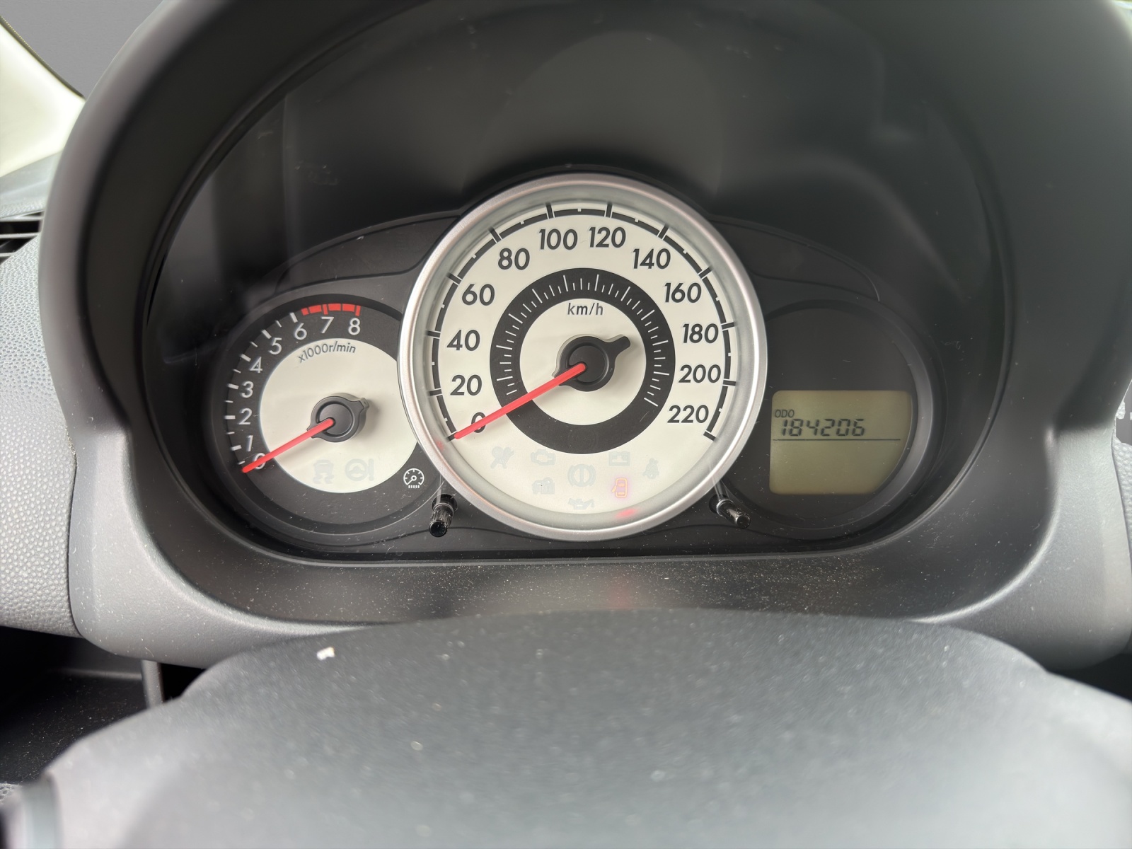MAZDA 2 1.3i 16V Exclusive-image-8