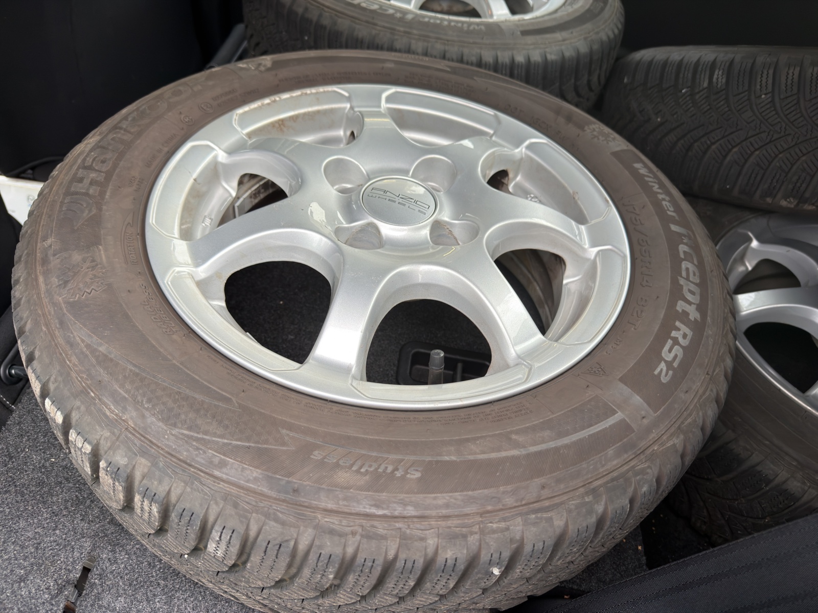MAZDA 2 1.3i 16V Exclusive-image-9