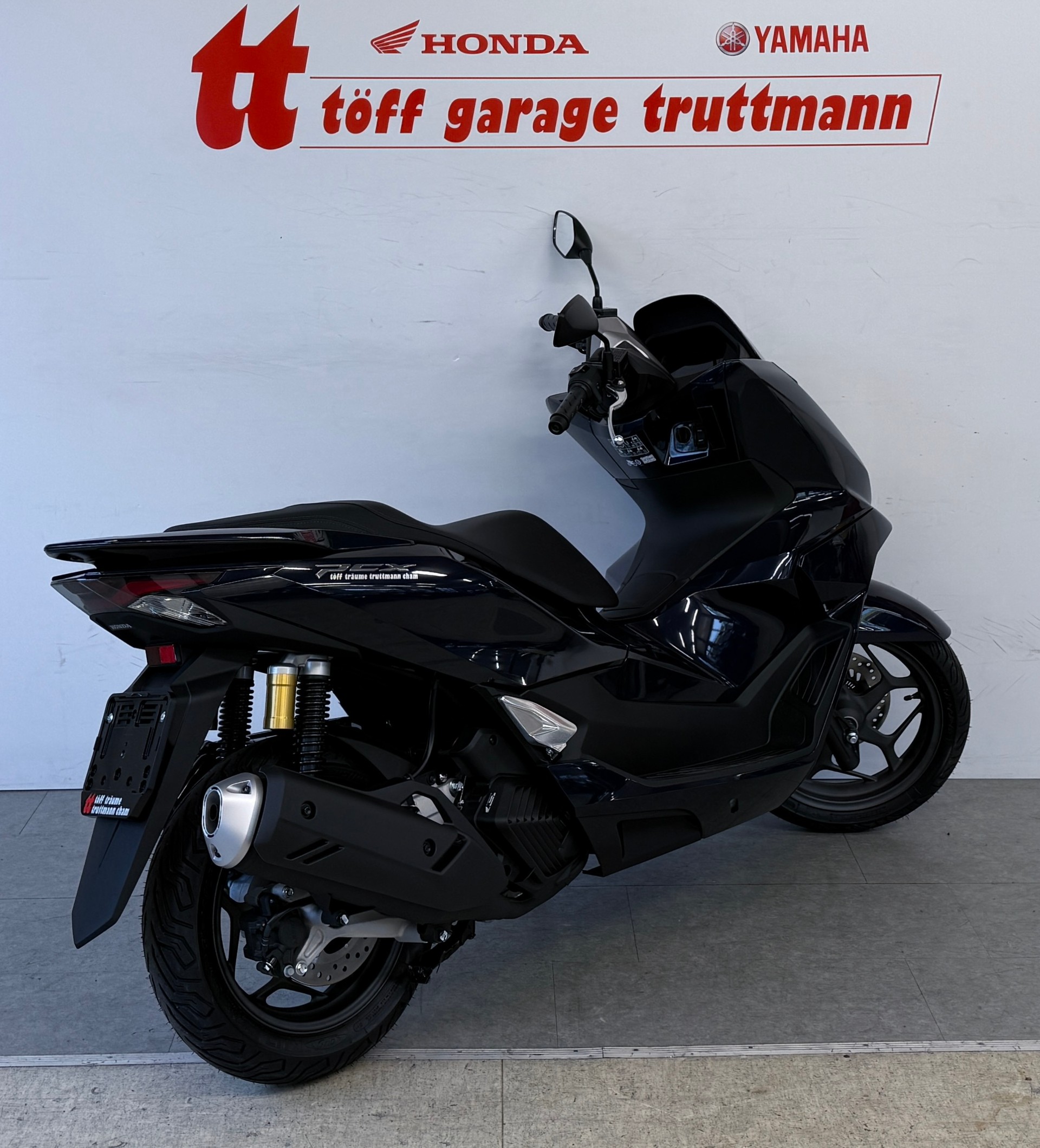 HONDA PCX 125 DX TFT. connectivity-showroom-element-3