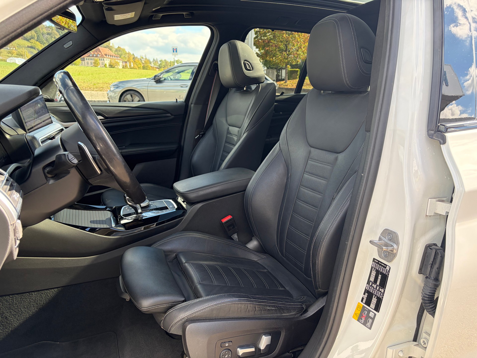 BMW X3 xDrive 30e M Sport-image-13