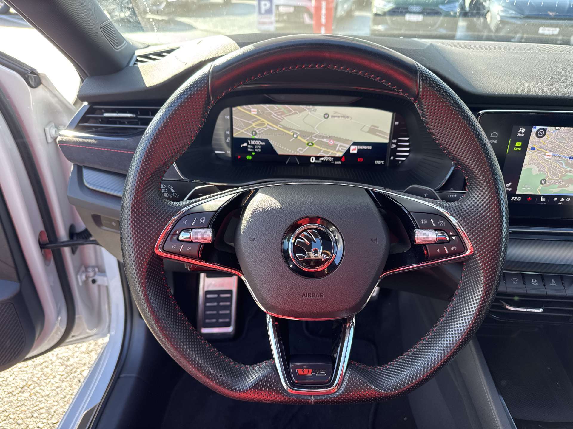 SKODA Octavia Combi 2.0 TDi RS 200PS 4x4 DSG-Automat-image-15
