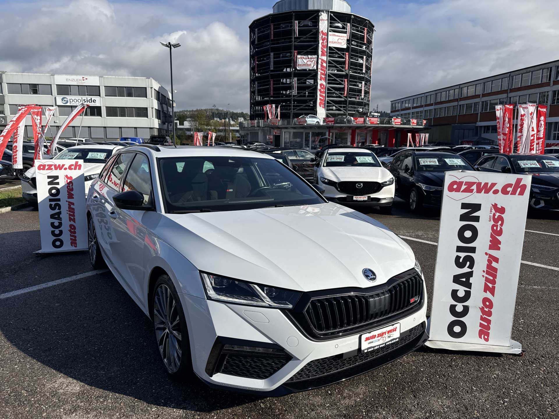 SKODA Octavia Combi 2.0 TDi RS 200PS 4x4 DSG-Automat-image-0