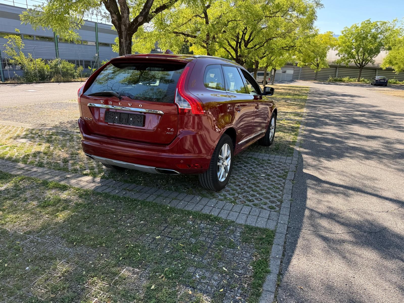 VOLVO XC60 T6 AWD Summum Geartronic-image-15
