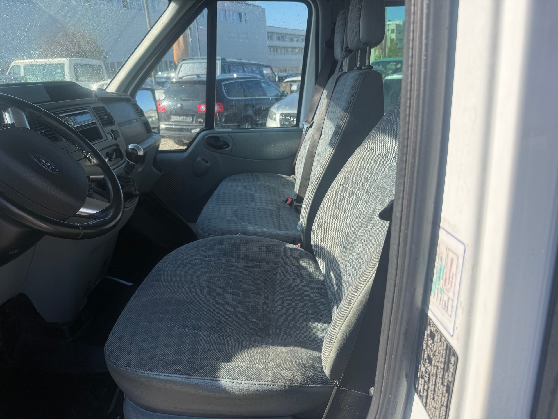 FORD Schulbus-image-5