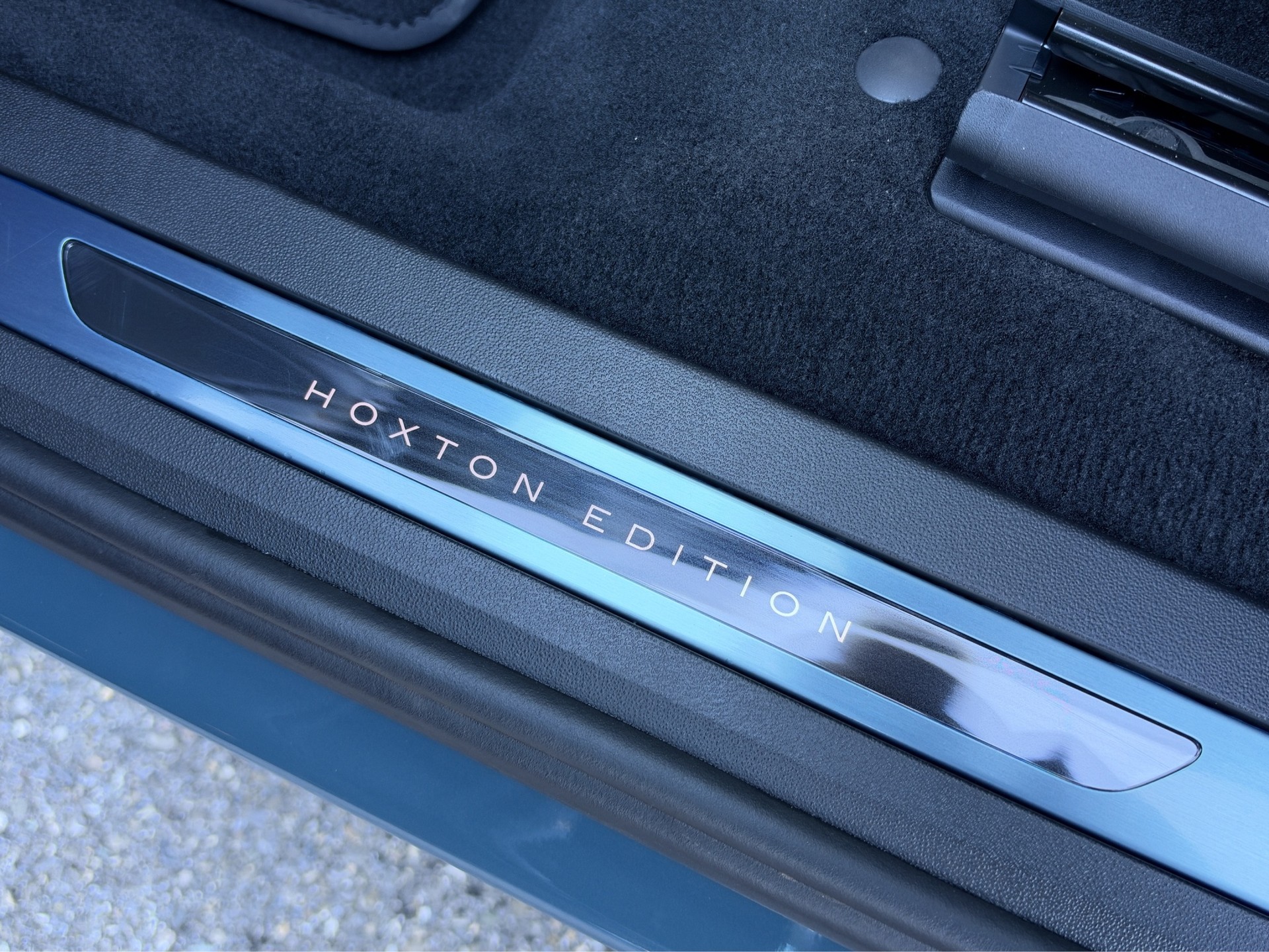 LAND ROVER Evoque P 270e Hoxton Black Edition HEAD UP DISPLAY! 5 Jahre Werksgarantie!-image-29