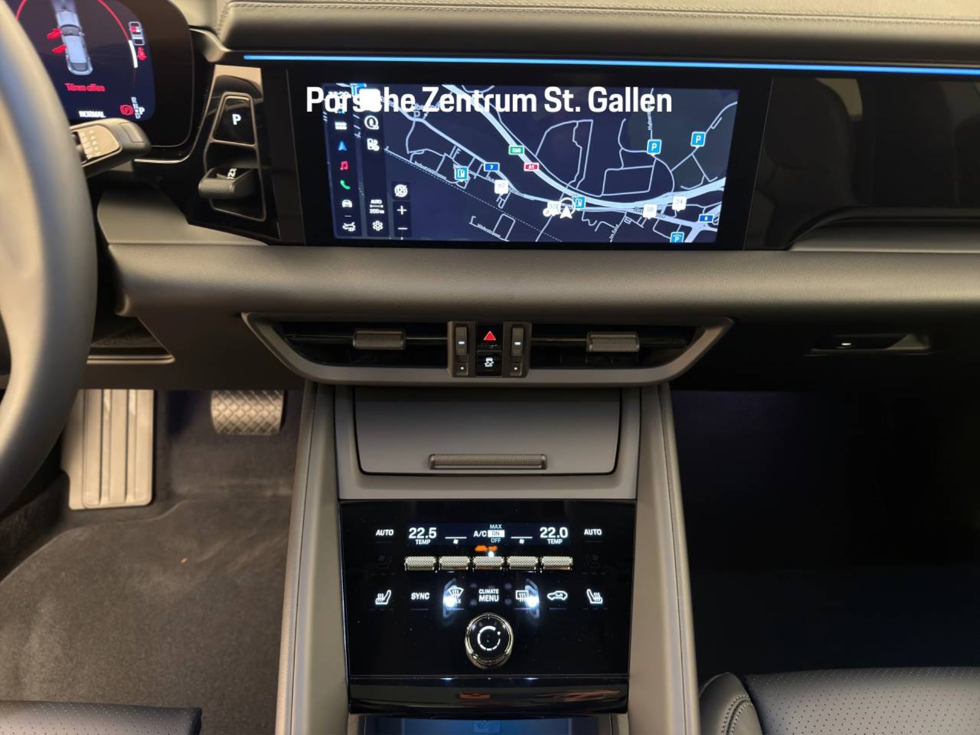 PORSCHE Macan 4-image-17