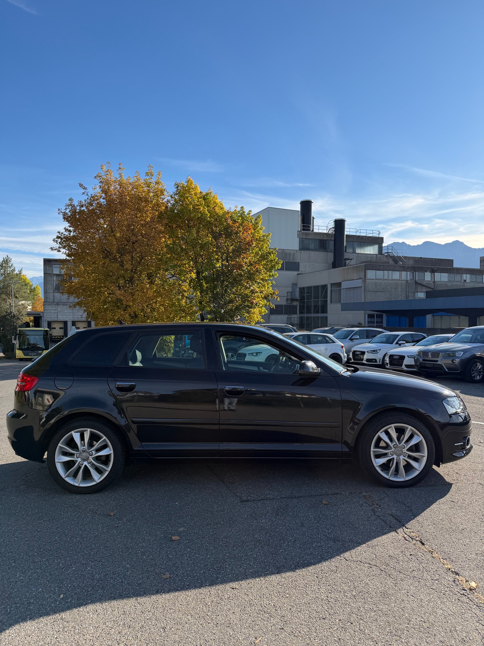 AUDI A3 Sportback 1.8 TFSI Ambiente S-tronic-image-4