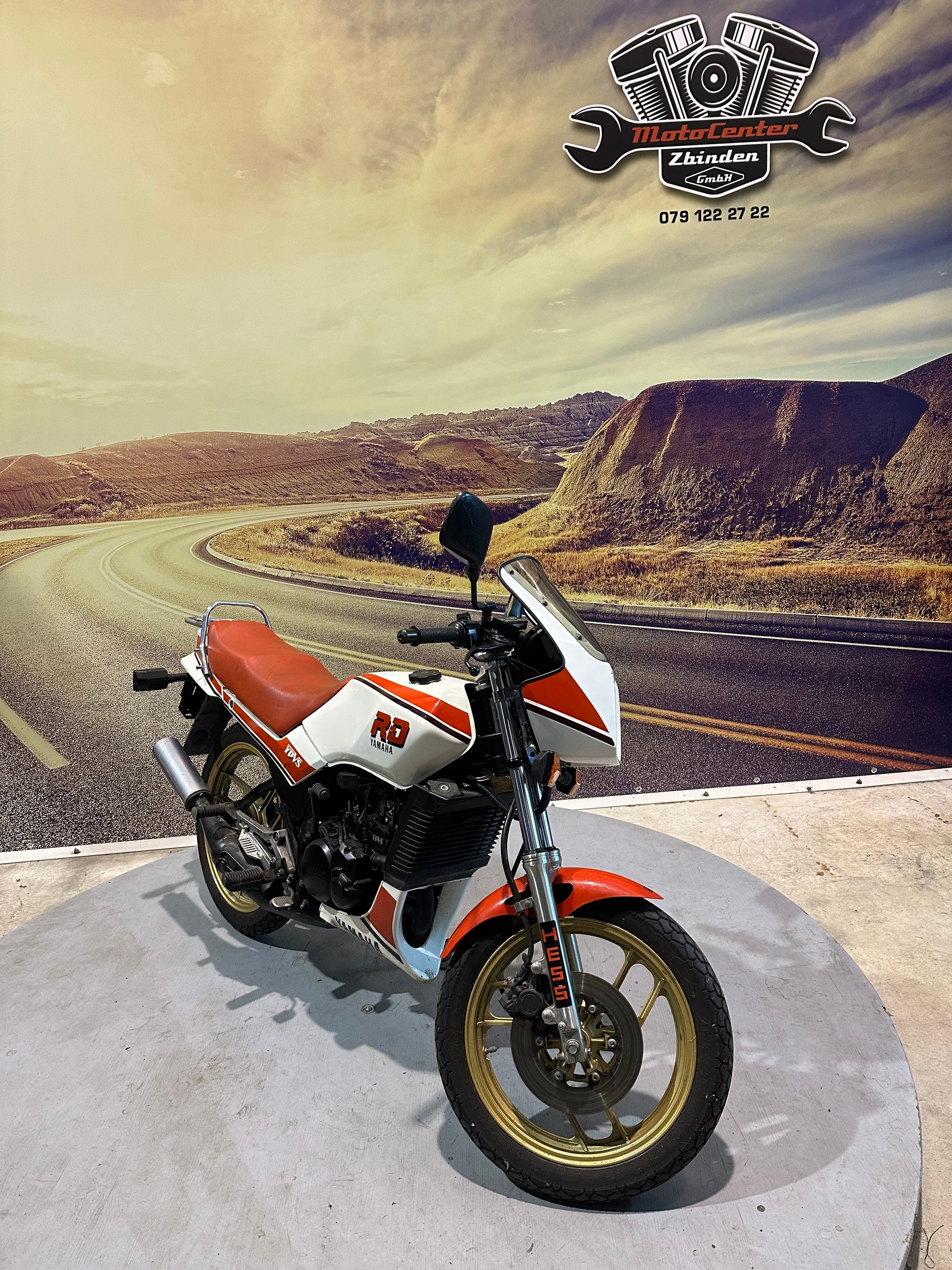 YAMAHA RD 125 LC YPVS-showroom-element-1