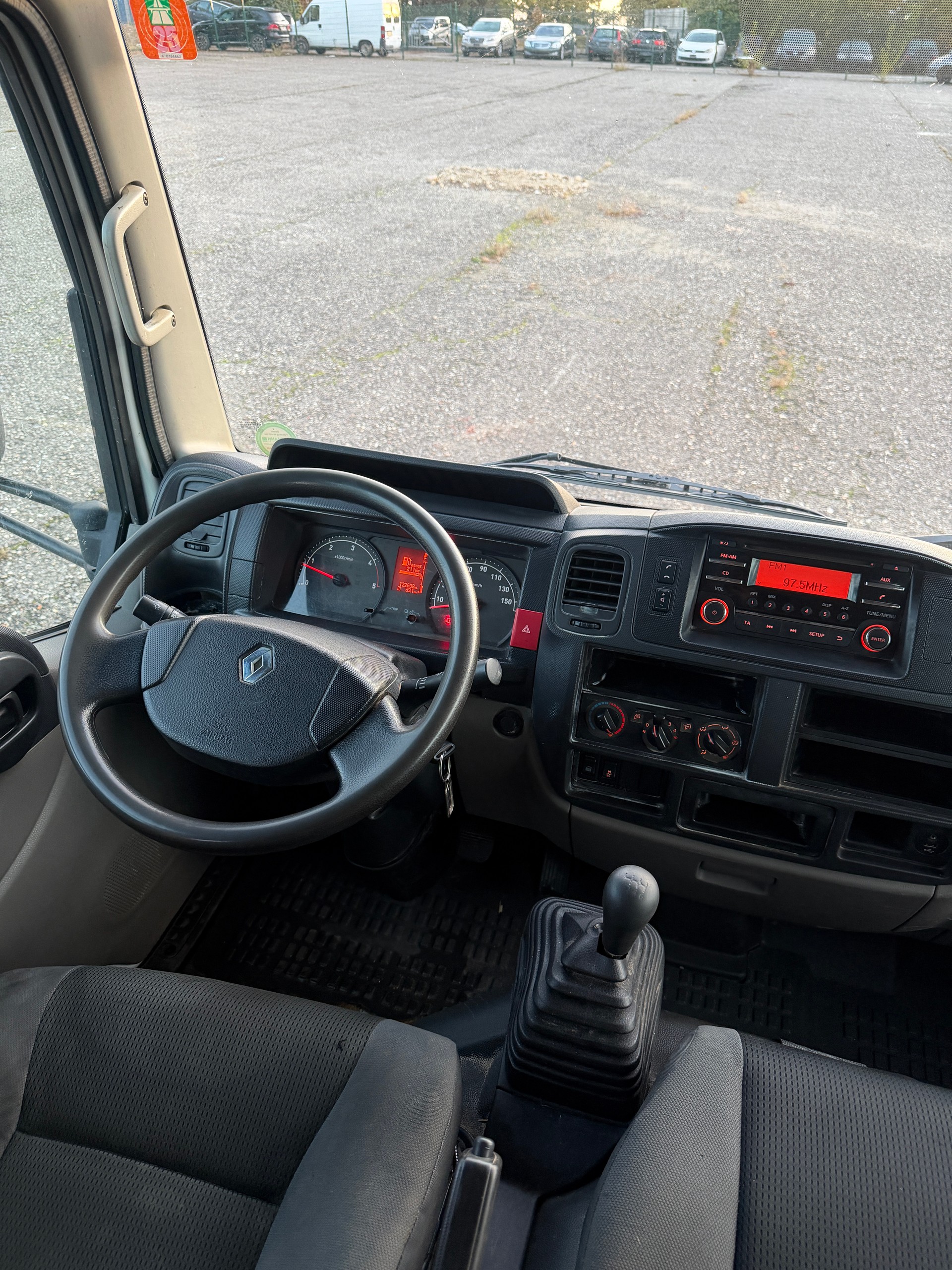 RENAULT Maxity 150.35 - 6 Places - Expertise du jour-image-8