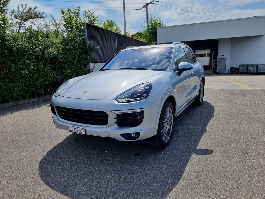Car photo