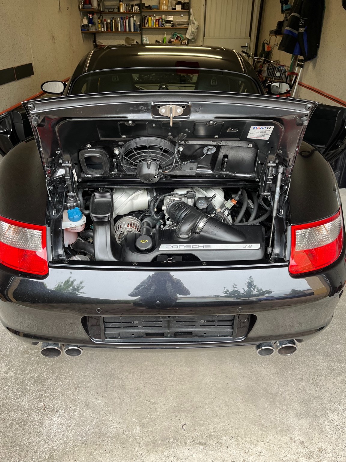 PORSCHE 911 Carrera 4S-image-8