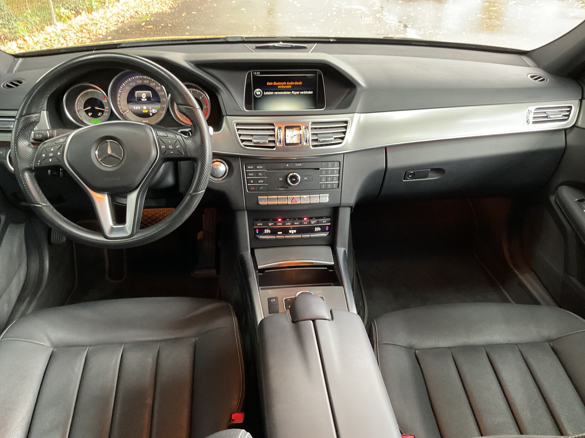 MERCEDES-BENZ E 250 BlueTEC Elégance 4Matic 7G-Tronic-image-8