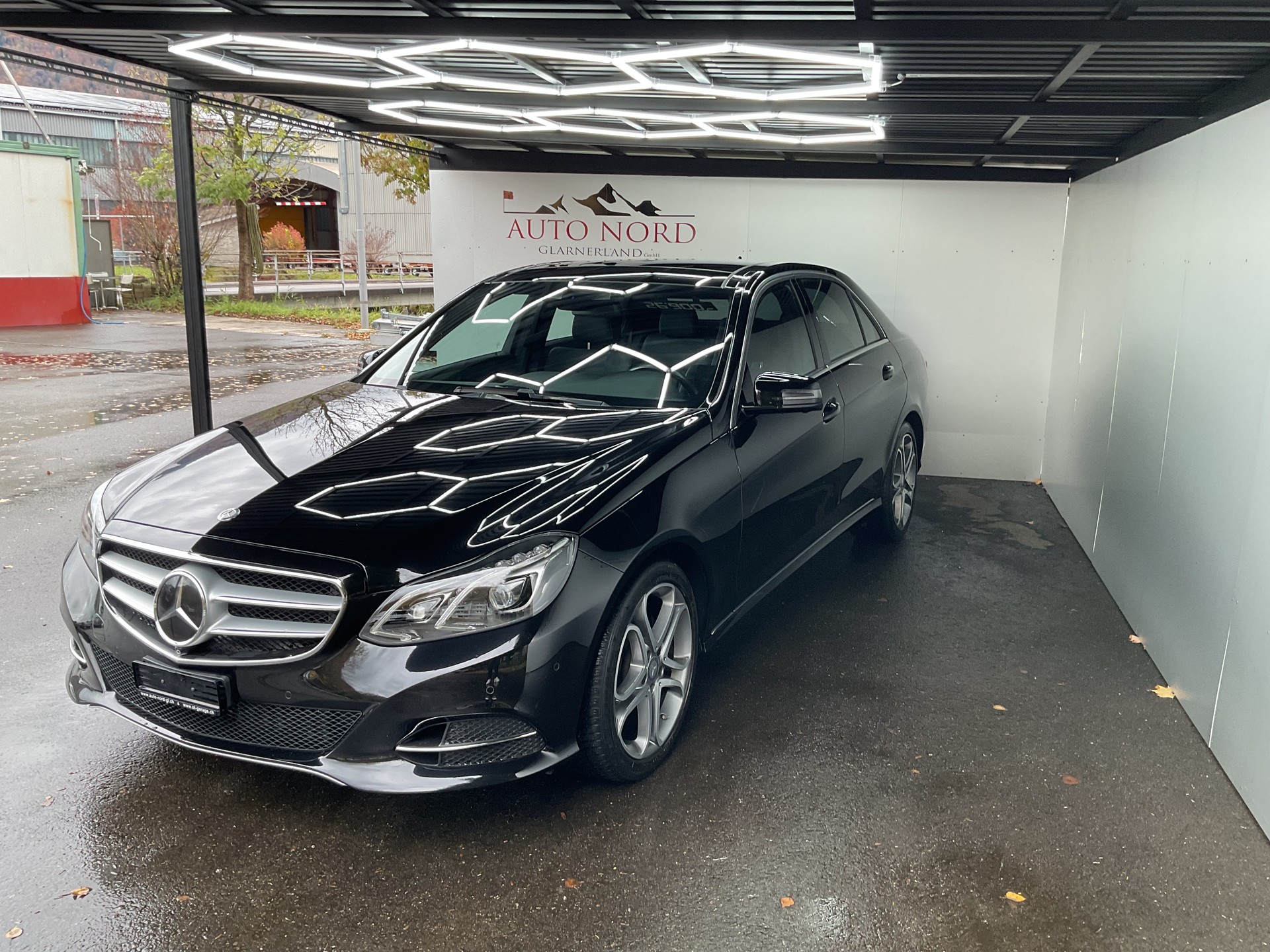 MERCEDES-BENZ E 250 BlueTEC Elégance 4Matic 7G-Tronic-image-2
