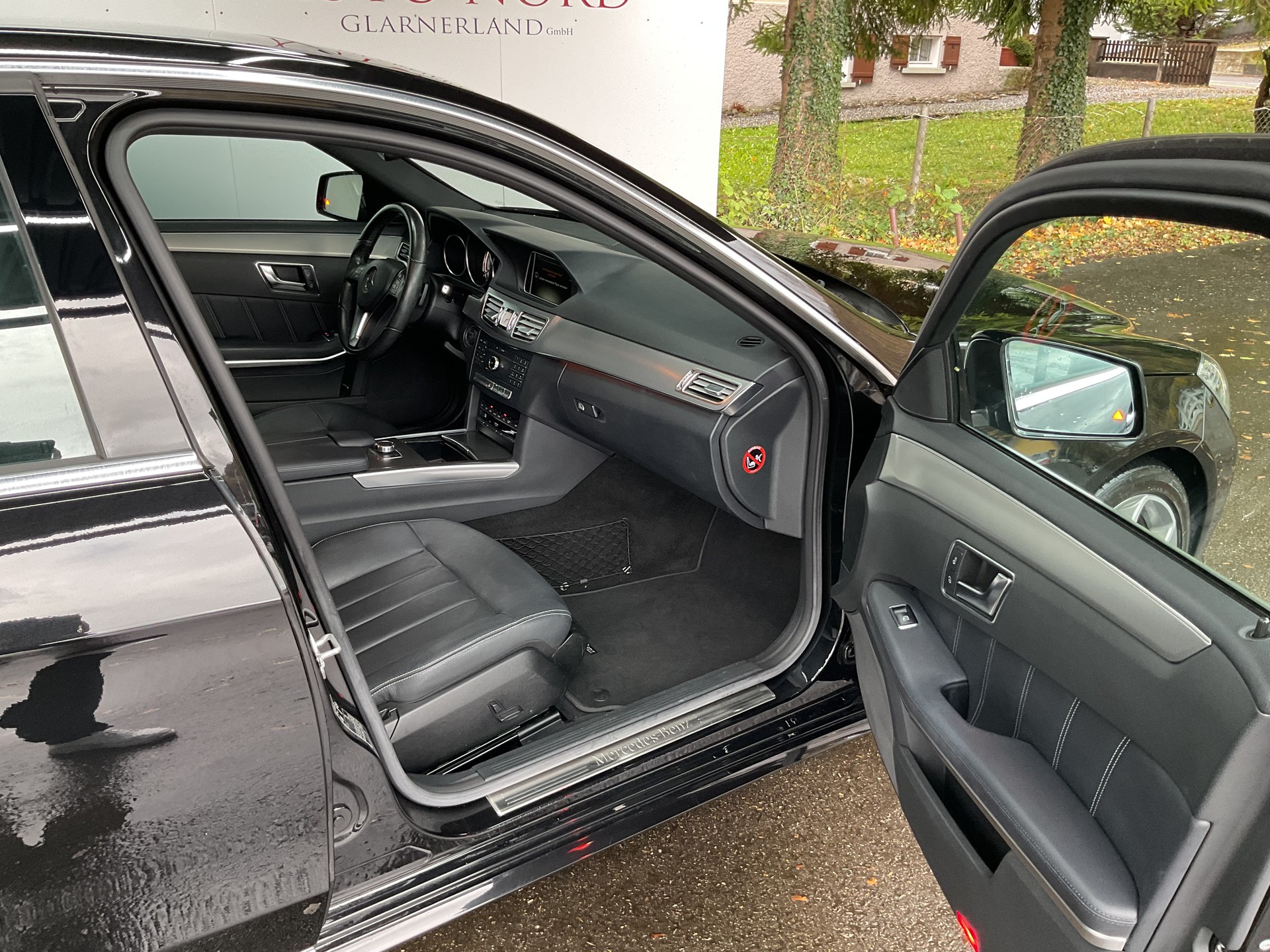 MERCEDES-BENZ E 250 BlueTEC Elégance 4Matic 7G-Tronic-image-9