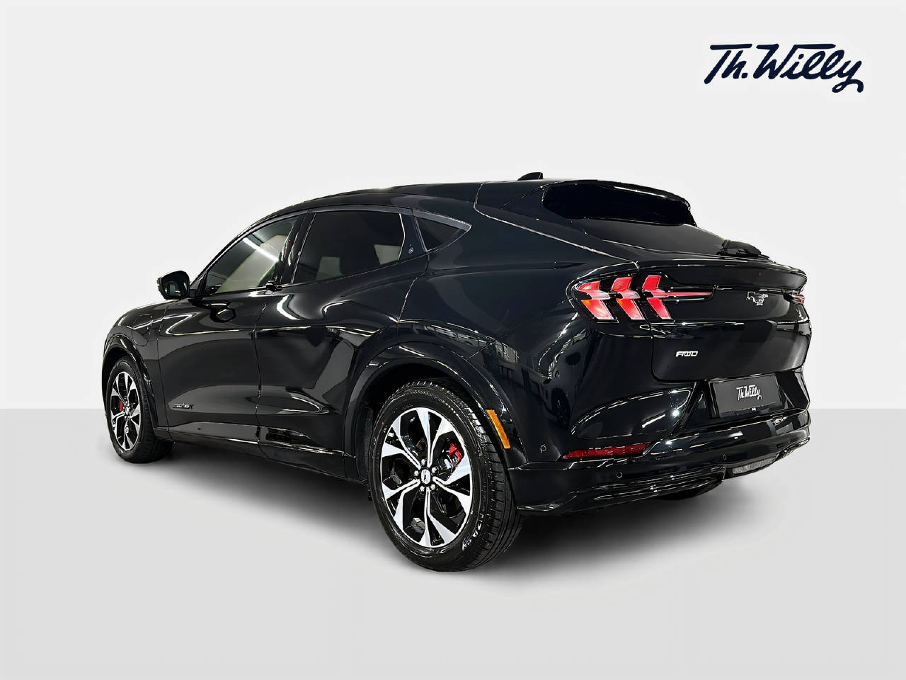 FORD Mustang Mach-E Premium AWD-image-2