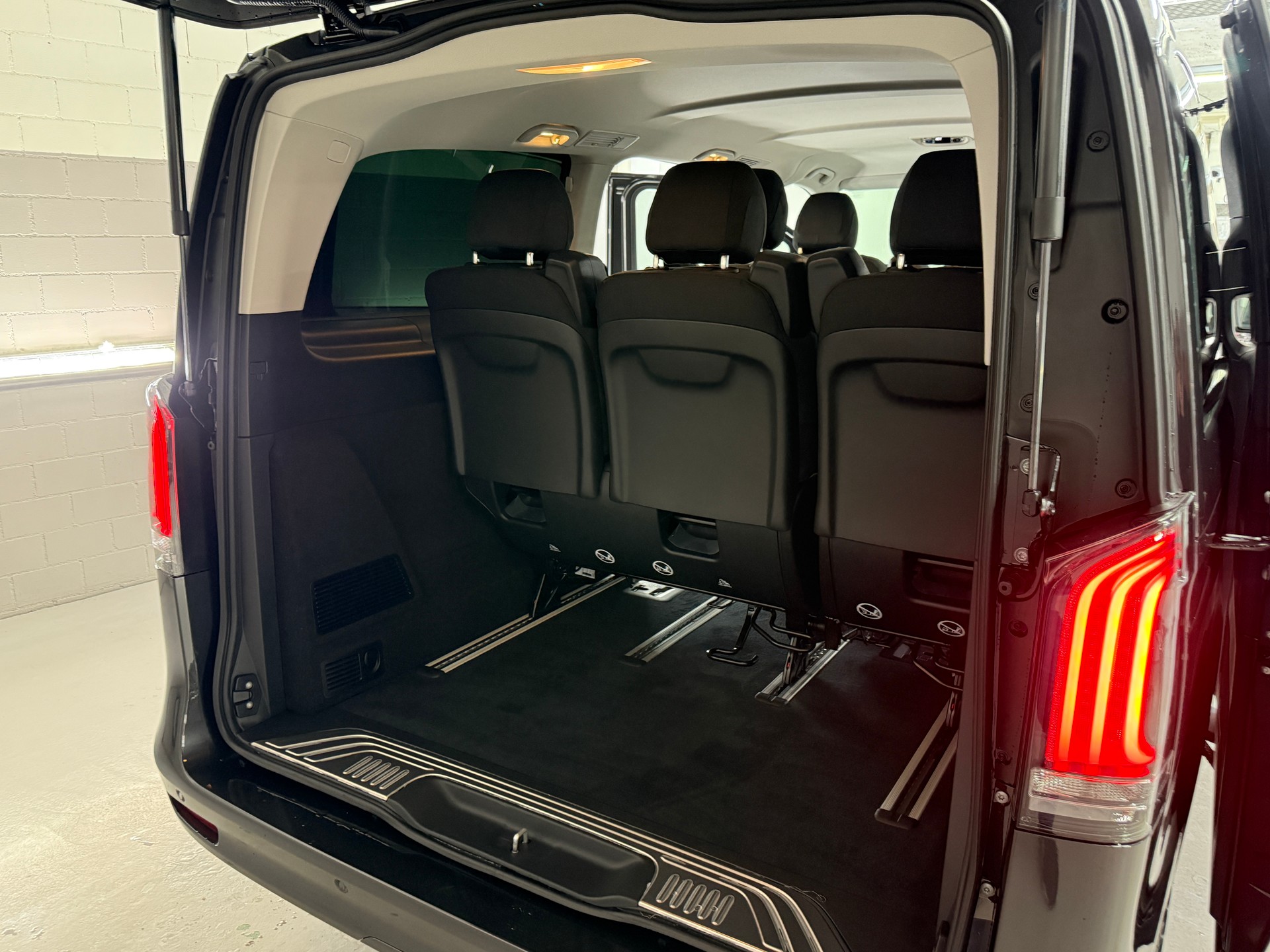 MERCEDES-BENZ V 250 d 4MATIC STYLE 3200mm L-image-5