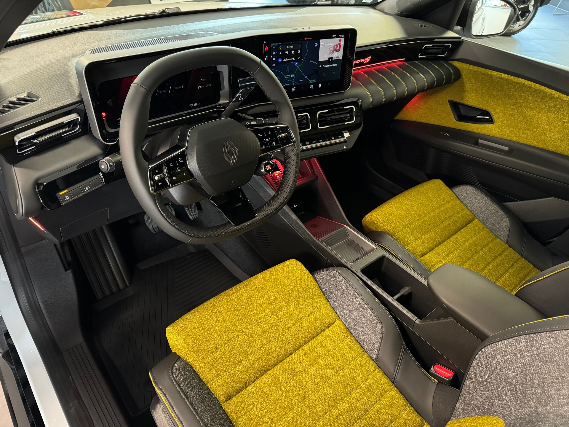 RENAULT R5 E-TECH 100% ELECTRIC iconic five 150PS Comfort Range-image-7