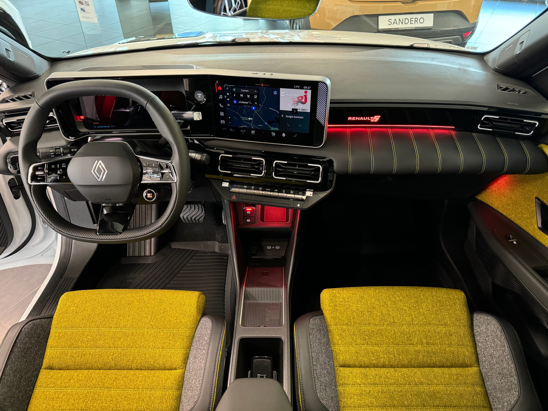 RENAULT R5 E-TECH 100% ELECTRIC iconic five 150PS Comfort Range-image-8