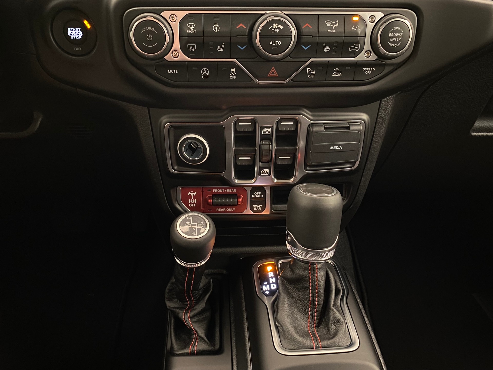 JEEP Gladiator 3.6 Rubicon AWD-image-12
