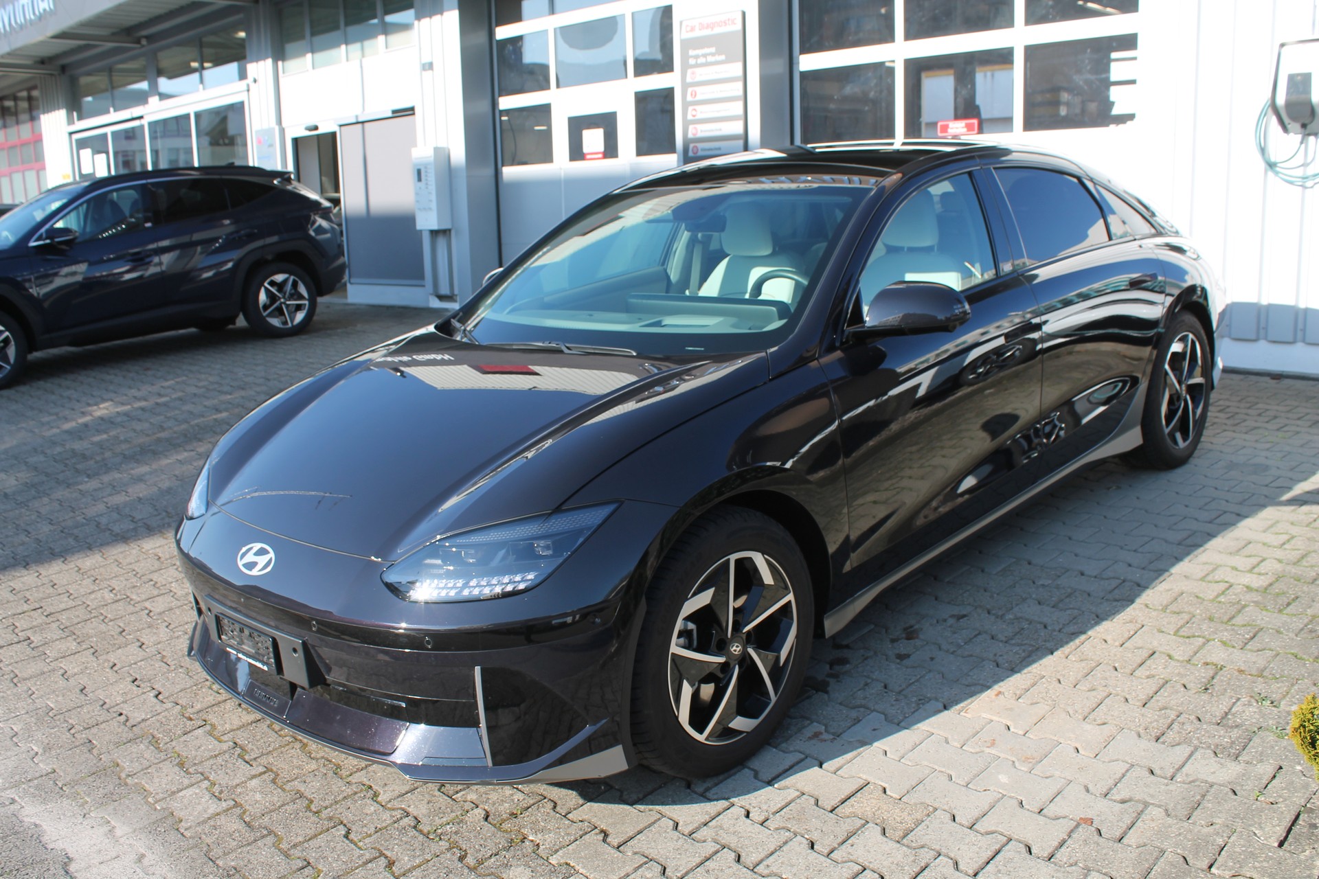 HYUNDAI Ioniq 6 77kWh Launch Edition 2WD-image-4
