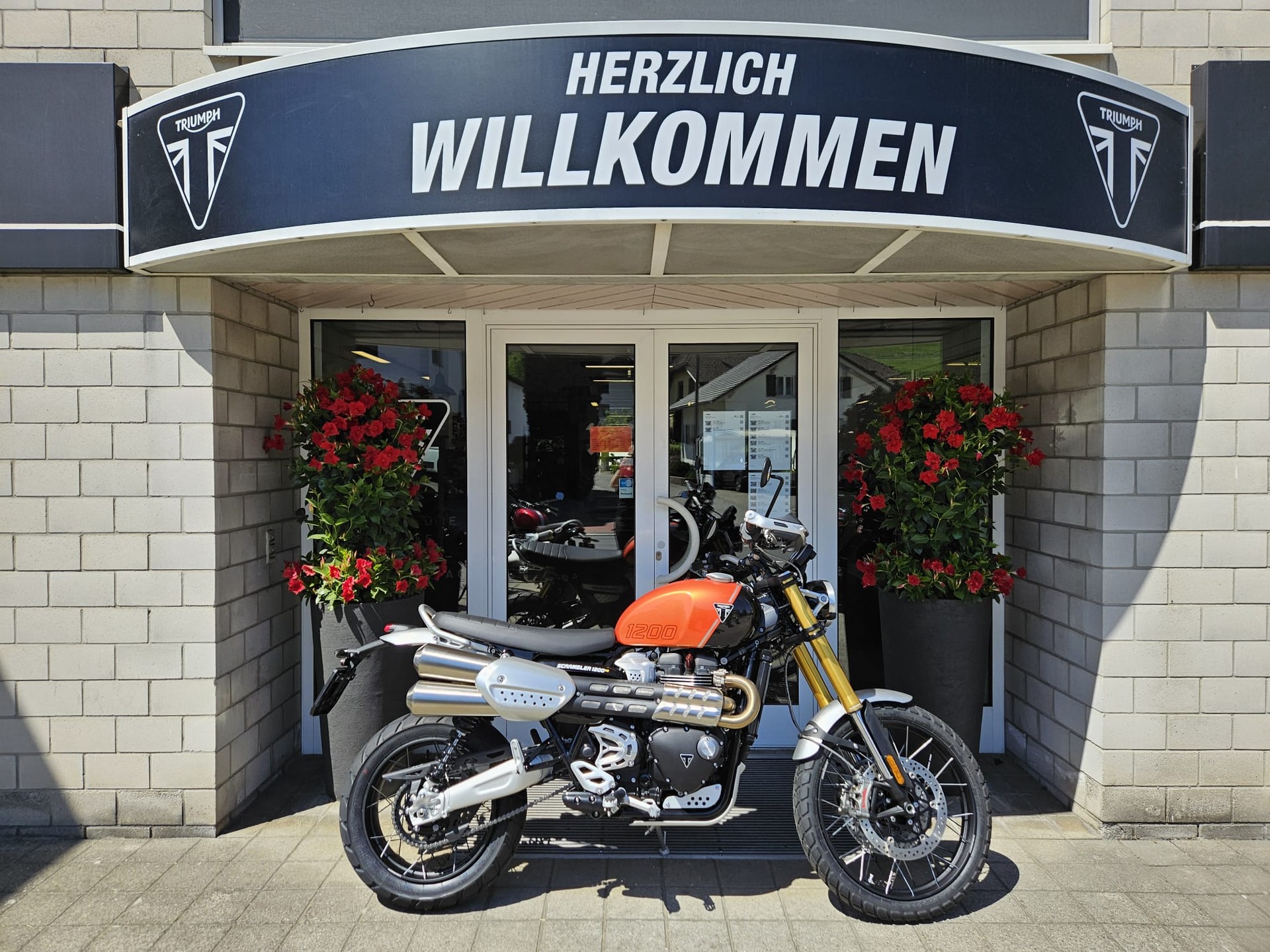 TRIUMPH Scrambler 1200 XE-showroom-element-1