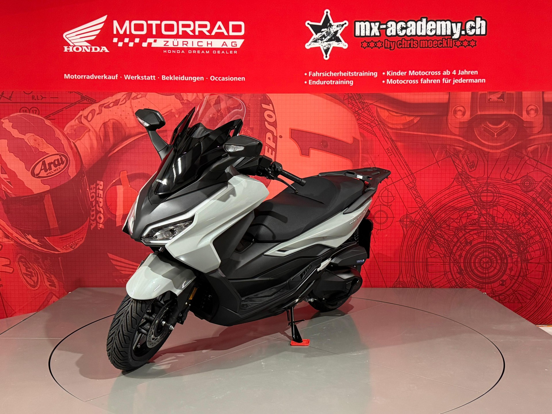 HONDA NSS 350 *Falcon Grey*-showroom-element-3