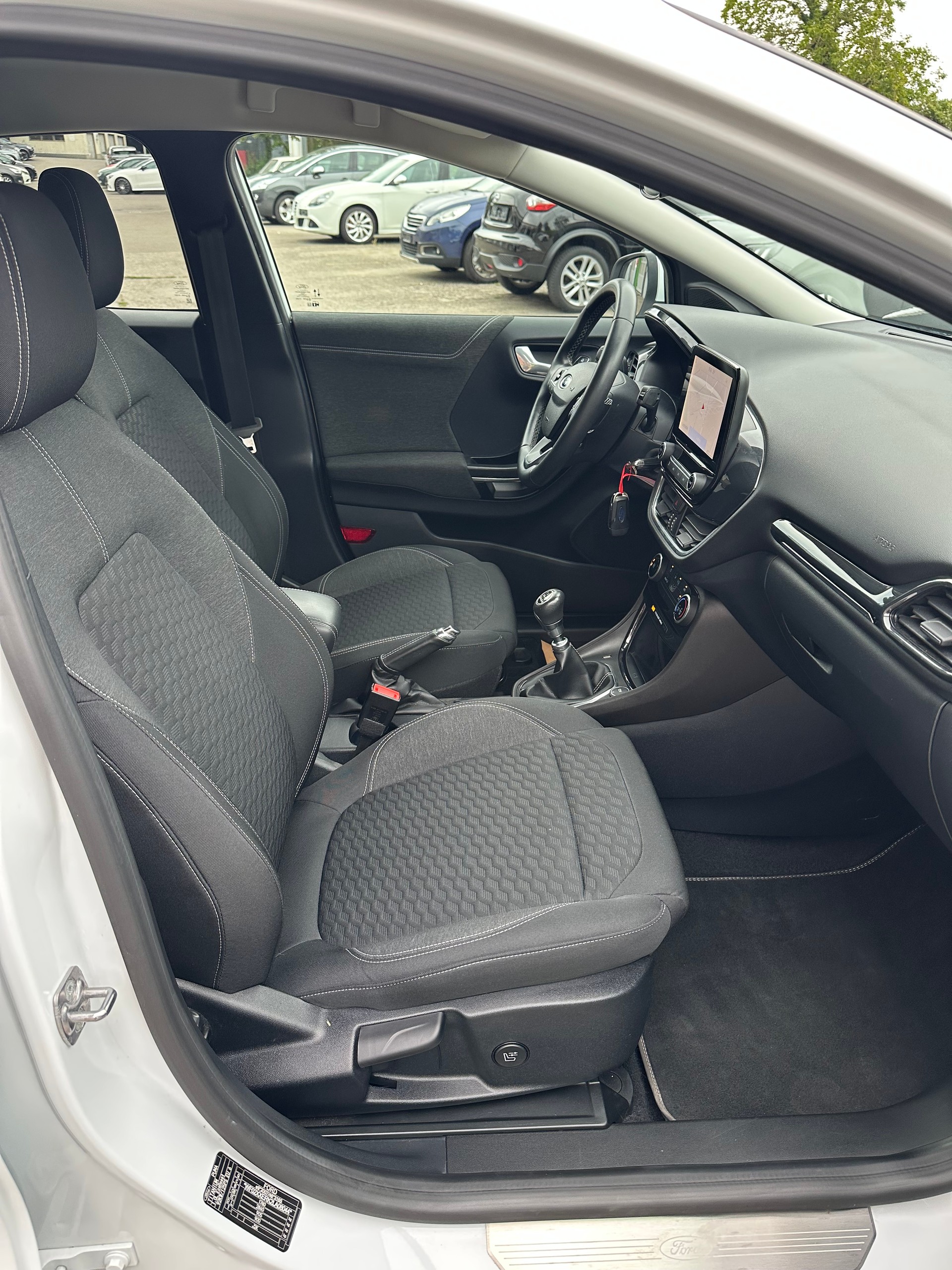 FORD Puma 1.0 MHEV Titanium-image-15