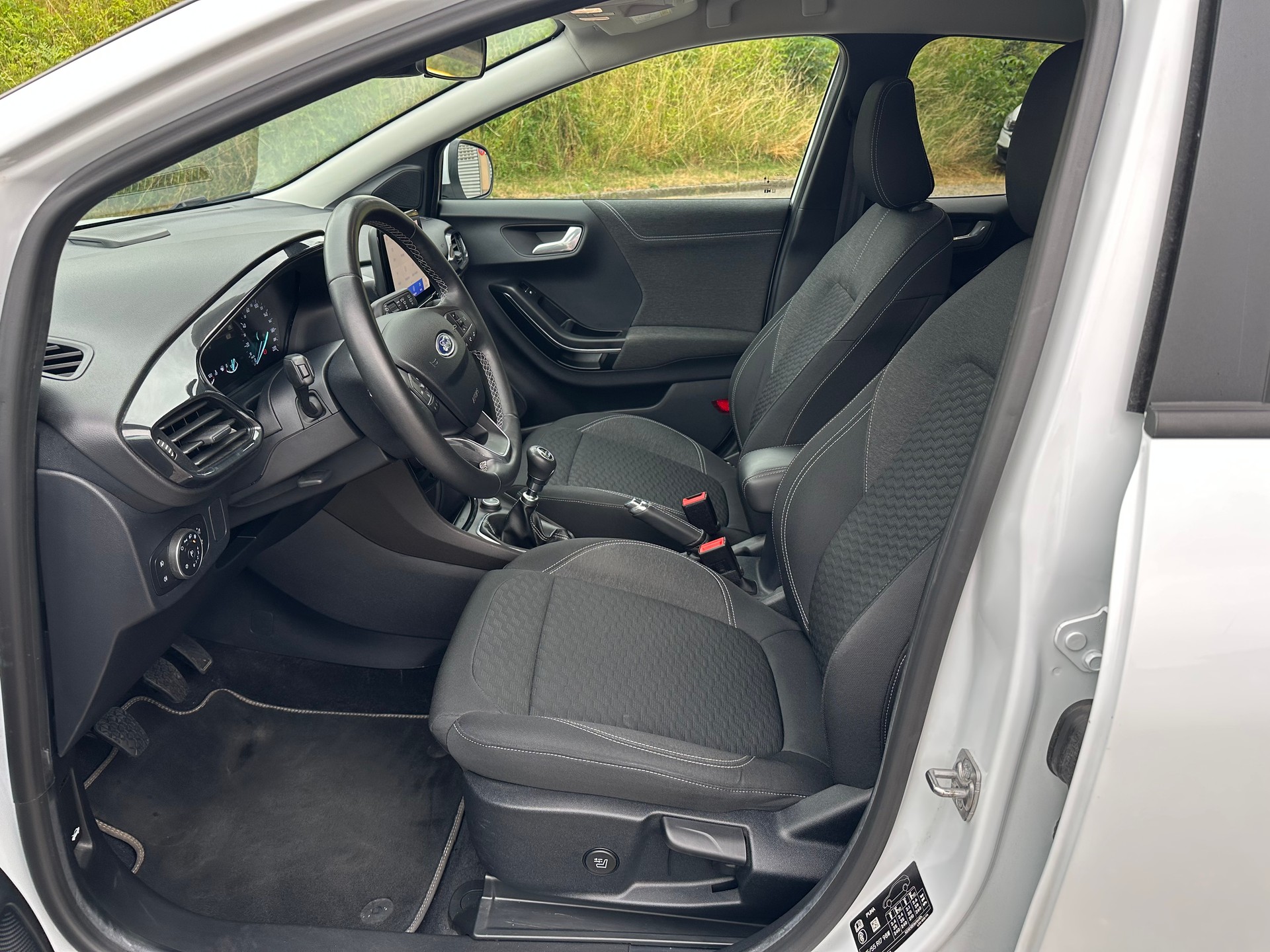FORD Puma 1.0 MHEV Titanium-image-8