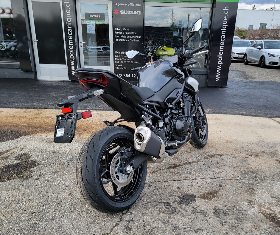 KAWASAKI Z 900-image-5