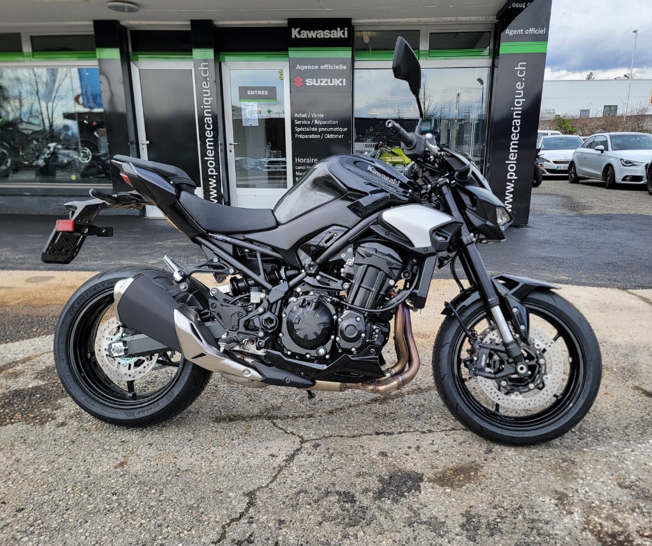 KAWASAKI Z 900-image-4