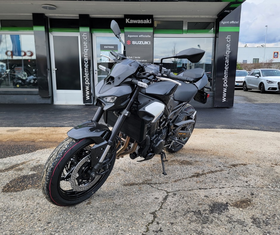 KAWASAKI Z 900-image-8