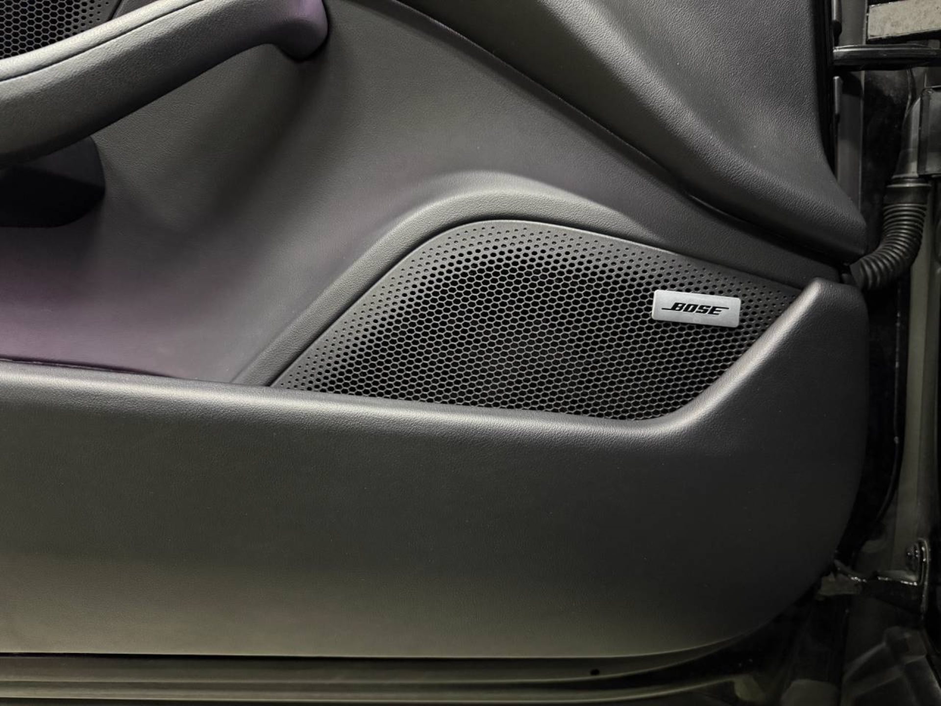 PORSCHE Taycan Turbo-image-22