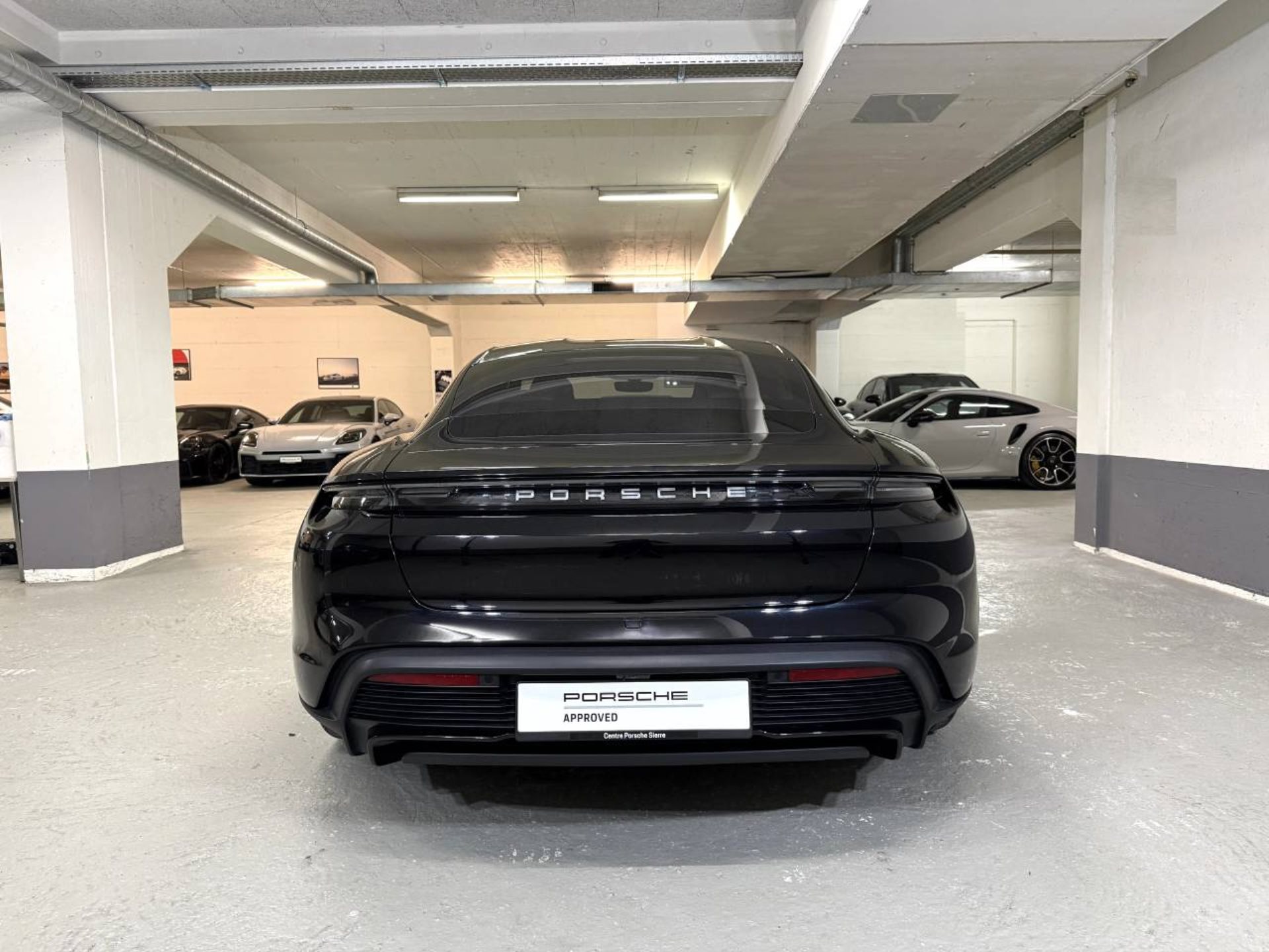 PORSCHE Taycan Turbo-image-5