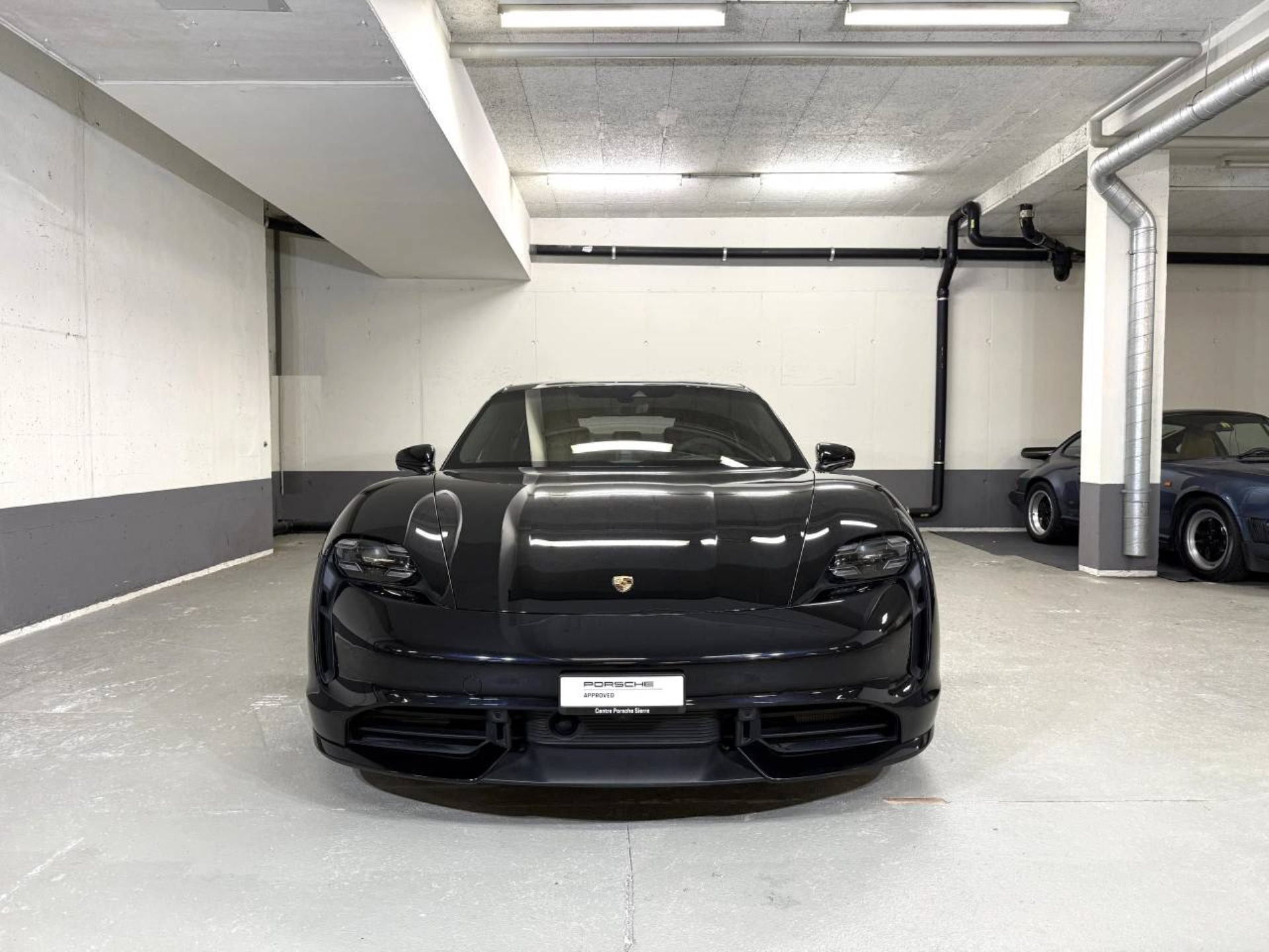 PORSCHE Taycan Turbo-image-8