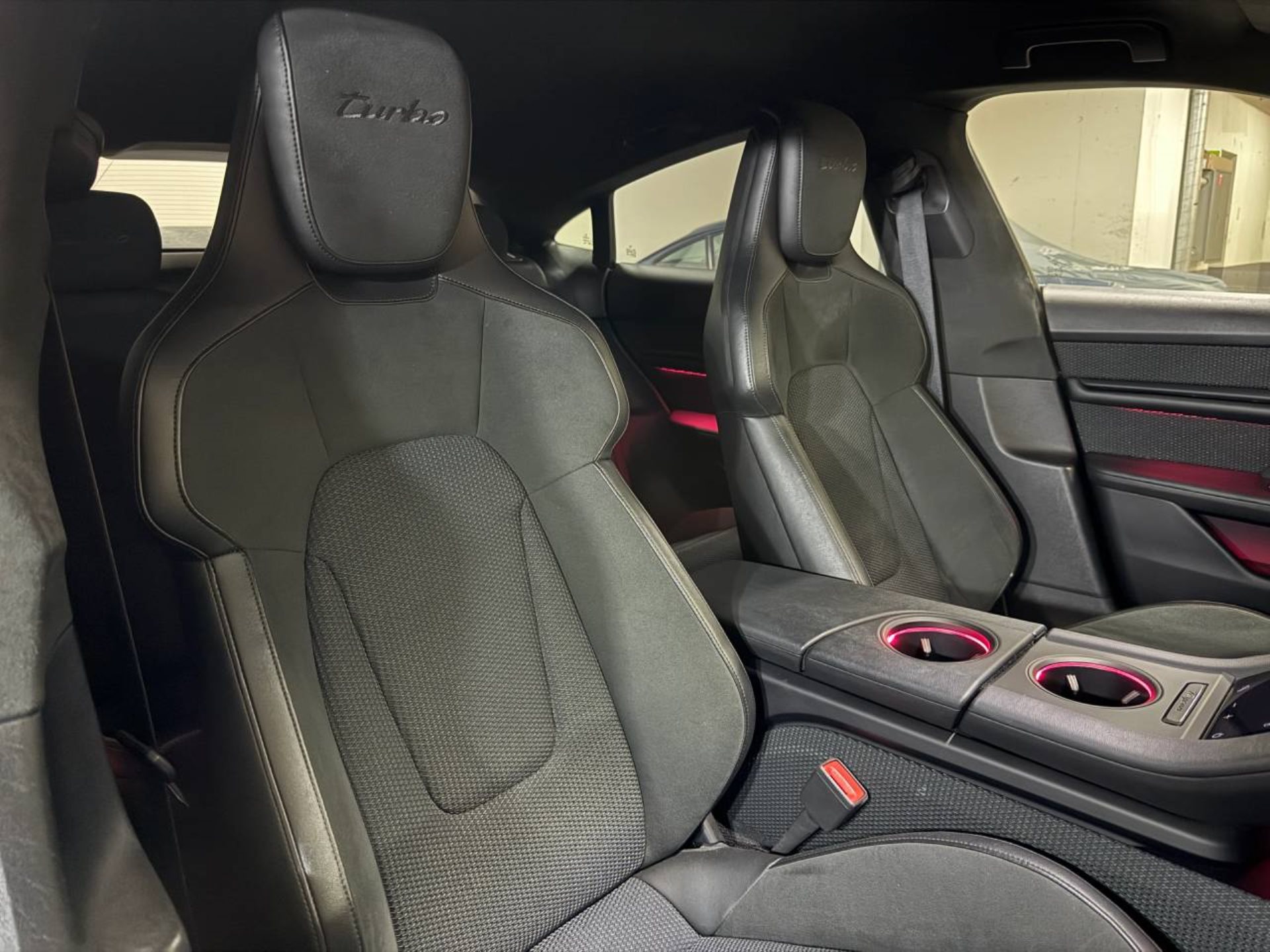 PORSCHE Taycan Turbo-image-14