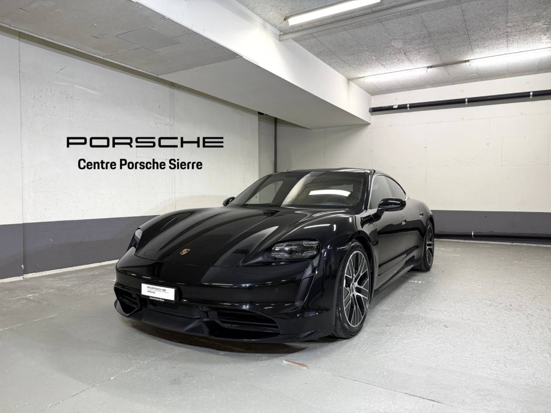 PORSCHE Taycan Turbo-image-0