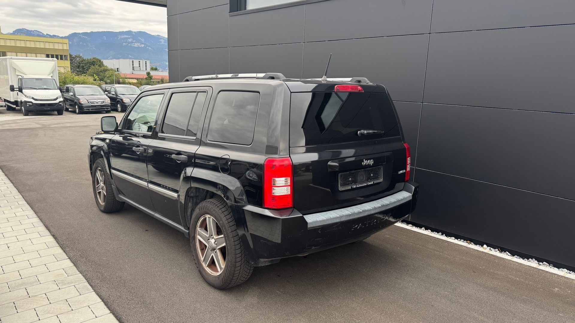 JEEP Patriot 2.4 Limited CVT-image-3