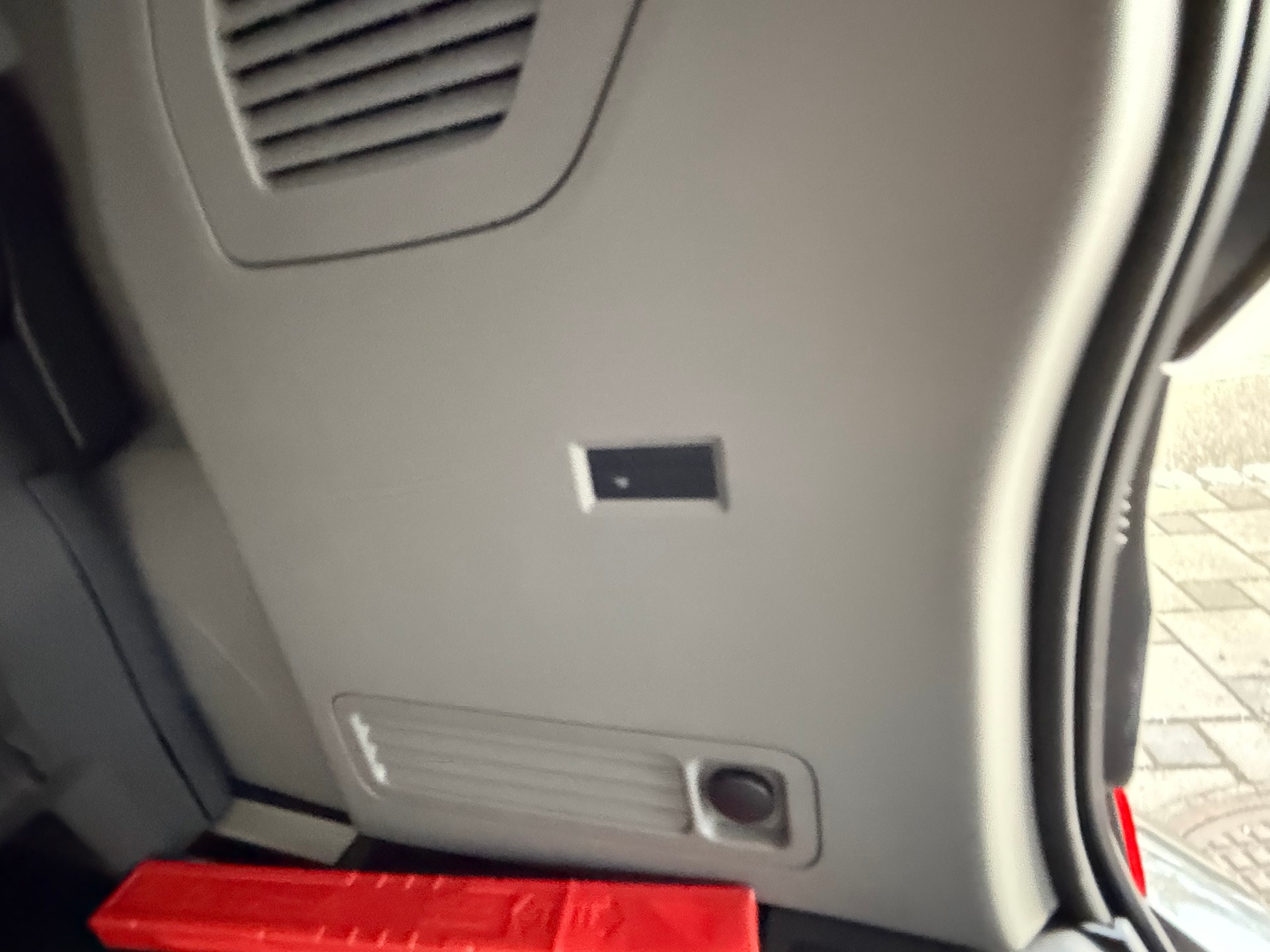 FORD Tourneo Bus 320 L2H1 TitaniumX VENDUE / VERKAUFT-image-13