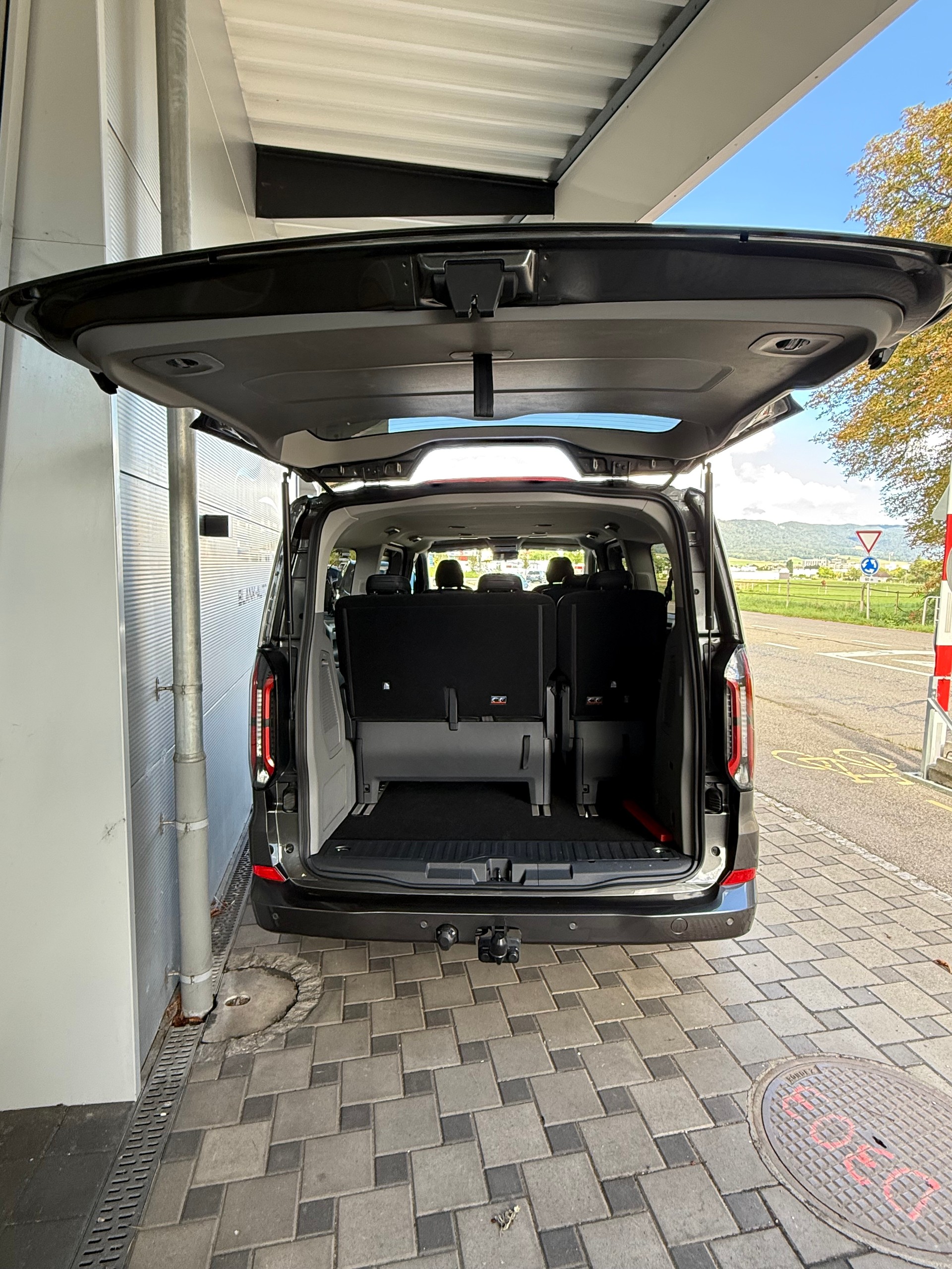 FORD Tourneo Bus 320 L2H1 TitaniumX VENDUE / VERKAUFT-image-6