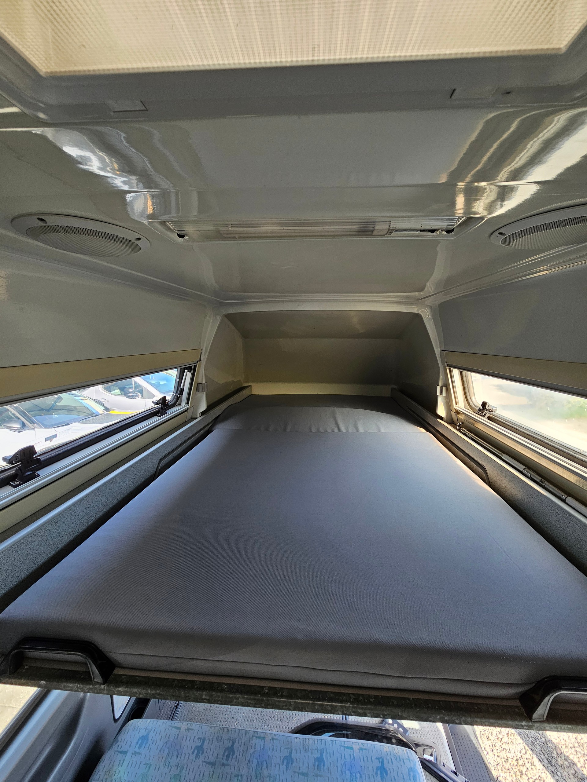 VW T4 California EXCLUSIVE 2.4d-image-9