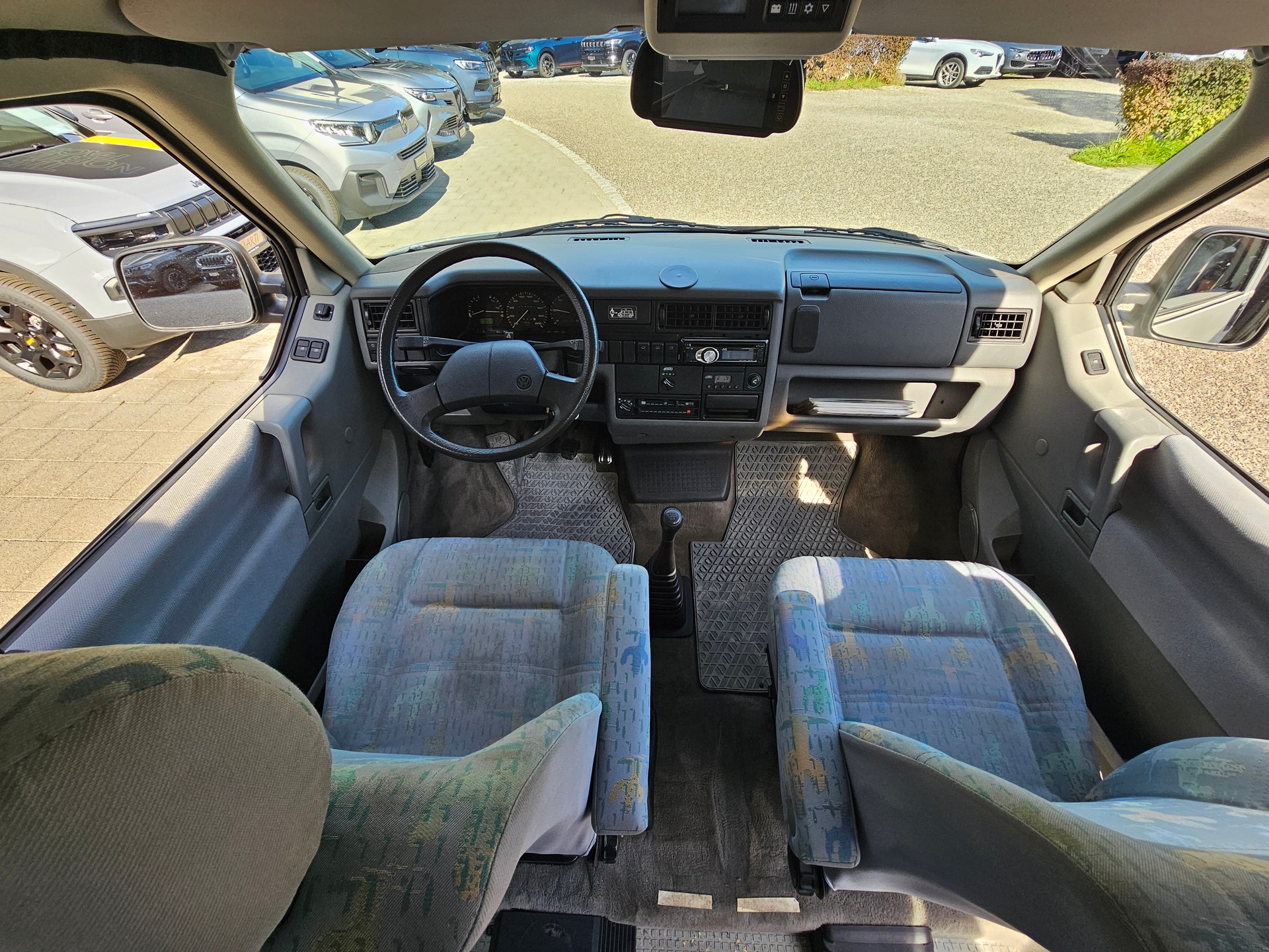 VW T4 California EXCLUSIVE 2.4d-image-12