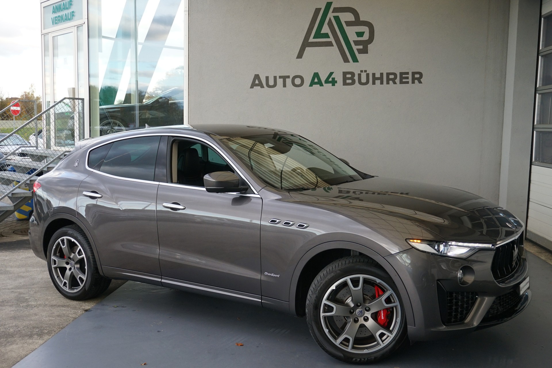 MASERATI Levante 3.0 V6 4WD GranSport Automatica-image-1