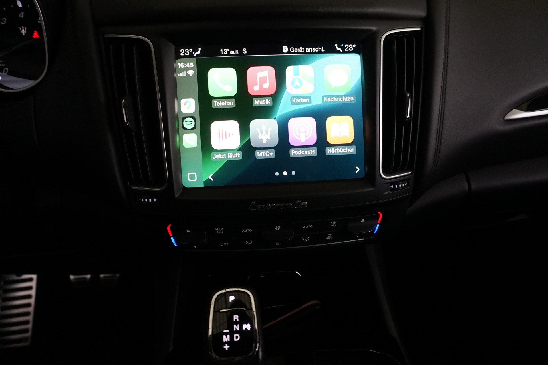MASERATI Levante 3.0 V6 4WD GranSport Automatica-image-13