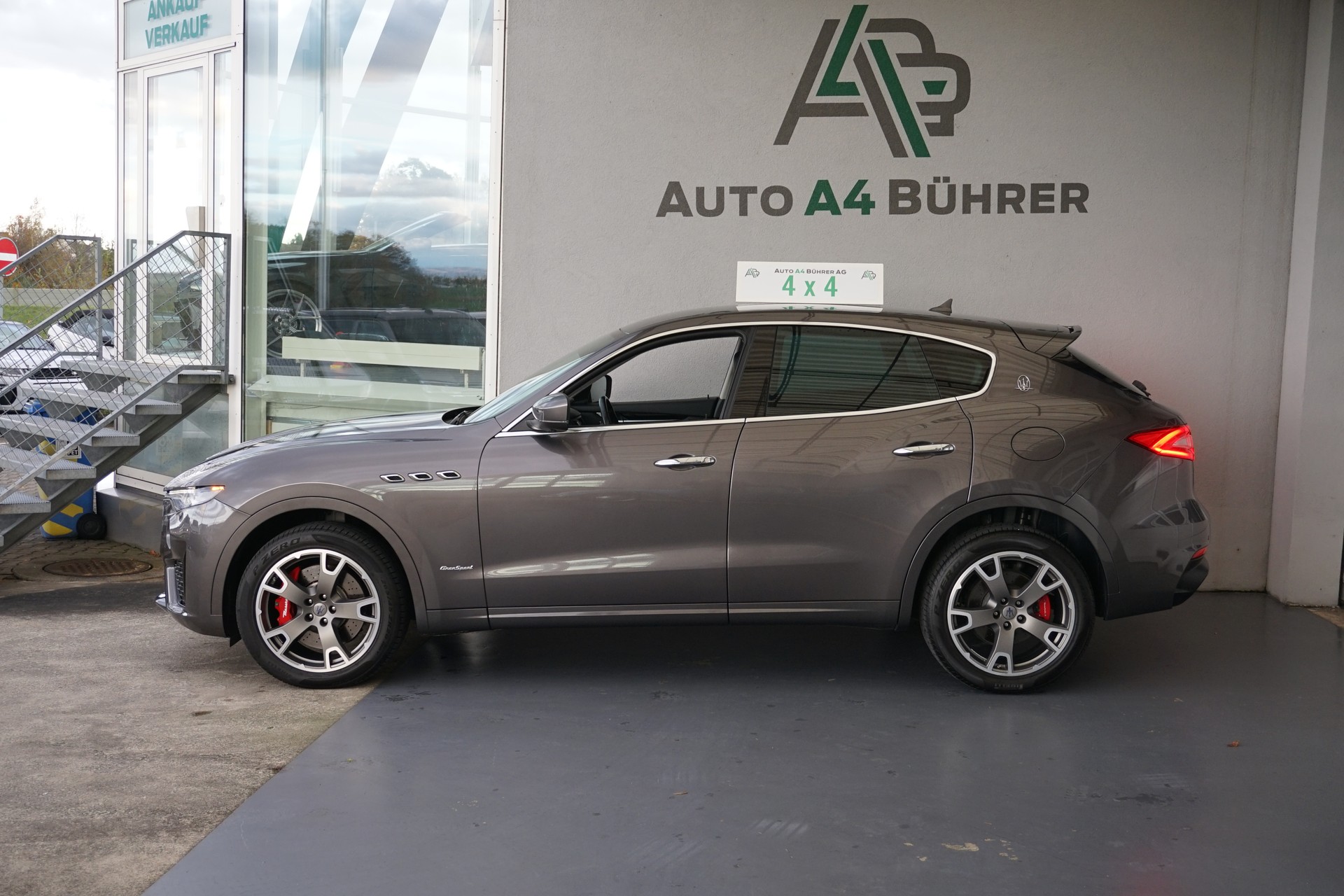 MASERATI Levante 3.0 V6 4WD GranSport Automatica-image-0