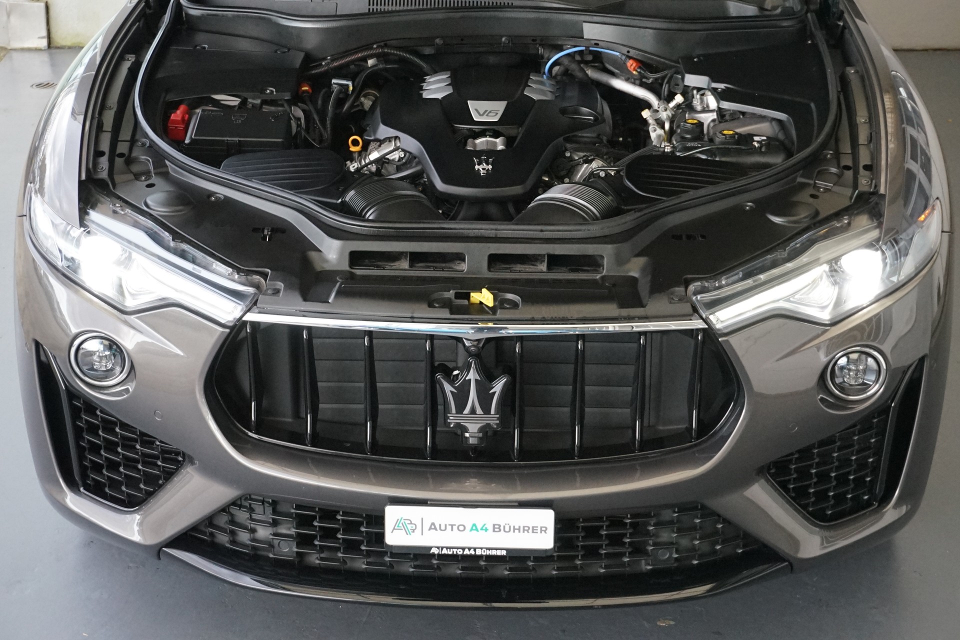 MASERATI Levante 3.0 V6 4WD GranSport Automatica-image-9